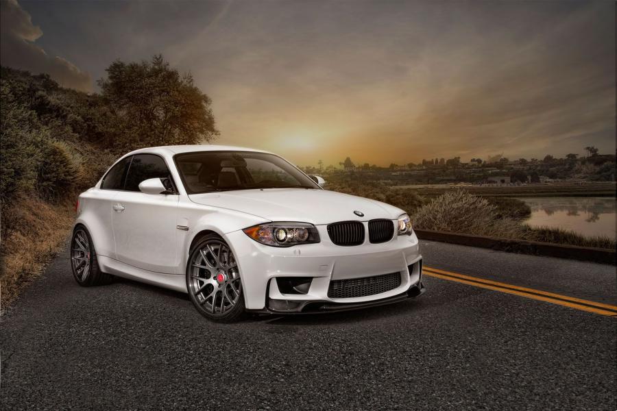  BMW GTS-V 1M by Vorsteiner 2012 года  (фото 4 из 5)